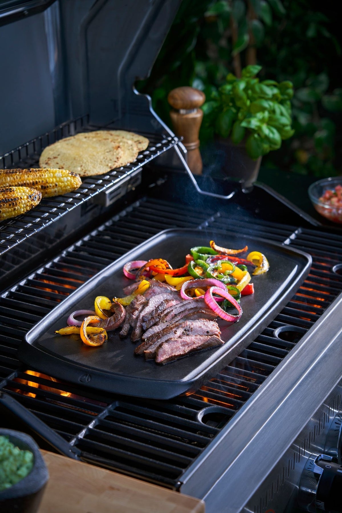 PADERNO Signature Cast Iron Reversible Grill & Griddle, BBQ & Oven Safe, Black, 20-in x 10-in