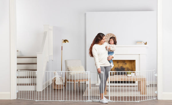 Regalo 2-in-1 Super Wide Adjustable Baby Safety Gate & Play Yard, White N0